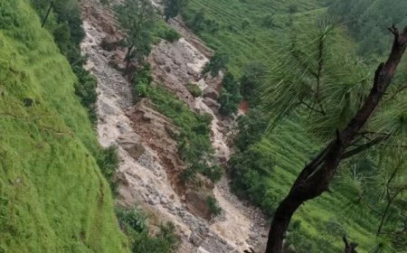 कपकोट के पौंसारी में बादल फटने से दो परिवारों को लगी भारी क्षति, शव बरामद, लापता लोग खोजे जा रहे