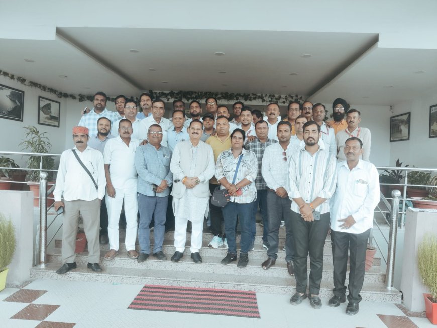हरिद्वार में श्रमजीवी पत्रकार यूनियन का युवा संवाद कार्यक्रम, जिलाधिकारी से हुई संवाद