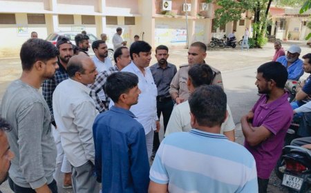 उत्तराखंड में डंपर की टक्कर से एक युवक की मौत, दो लोग घायल
