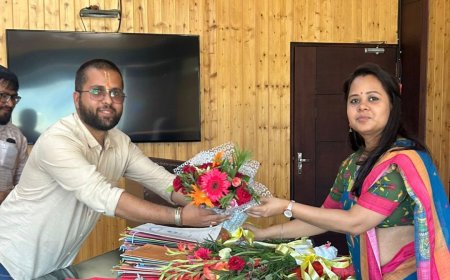 युवा नेता मनोज बचखेती ने नवनियुक्त डीएम से की मुलाकात, विकास के मुद्दों पर हुई विस्तृत चर्चा