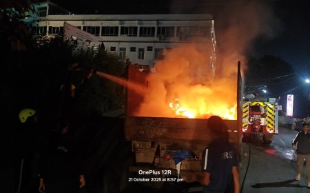 तहसील रोड बागेश्वर में खड़ी कूड़ा गाड़ी में लगी आग, फायर सर्विस ने समय रहते पाया काबू