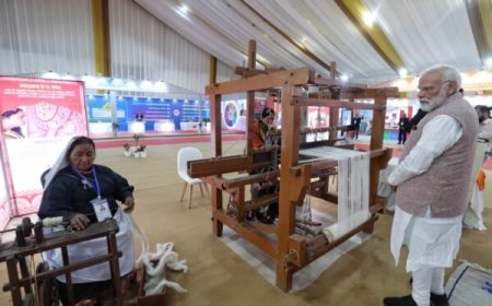 प्रधानमंत्री ने उत्तराखंड की विकास यात्रा से जुड़े युवाओं, उद्यमियों, महिलाओं से किया संवाद