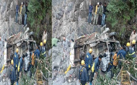 उत्तराखंड: यहाँ टेंट हाउस वाहन खाई में गिरा, चालक की मौत !