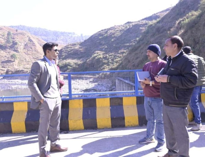 अल्मोड़ा: जिलाधिकारी ने राम प्रसाद टम्टा कोसी बैराज का किया स्थलीय निरीक्षण, पर्यटन संभावनाओं पर किया मंथन