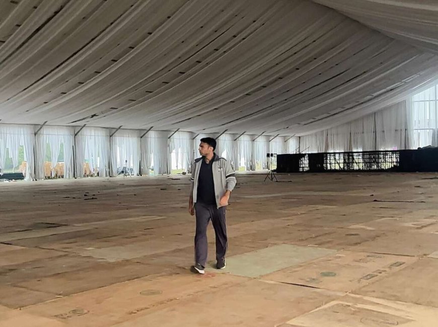 देहरादून: प्रधानमंत्री के कार्यक्रम की तैयारियों का जायजा लेने तड़के 5:30 बजे कार्यक्रम स्थल पहुंचे डीएम सविन