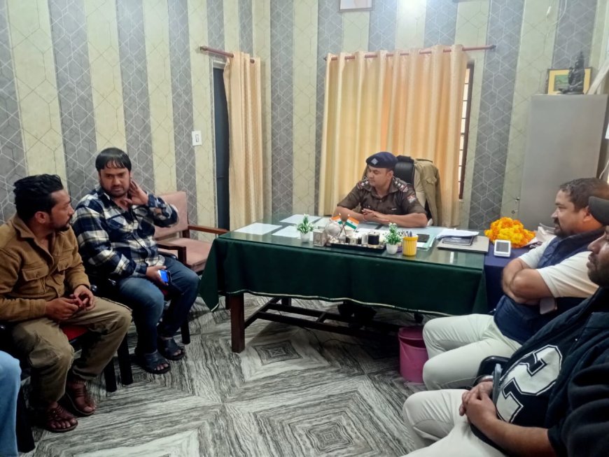 बागेश्वर में बढ़ते अपराध और छात्र नेता पर हमले के विरोध में संघर्ष वाहिनी ने दिया धरना