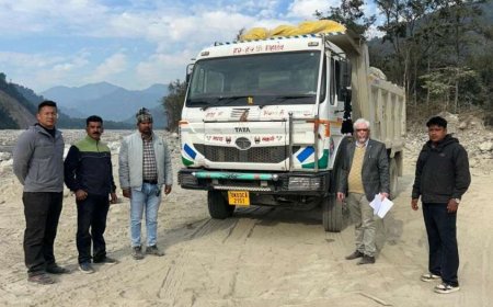 अवैध खनन के खिलाफ प्रशासन सख्त, तहसील क्षेत्र में व्यापक कार्रवाई, JCB और डंपर सीज