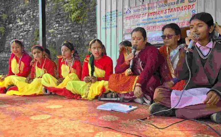 लोक संस्कृति के रंग में रंगी इंद्रमणि बडोनी जयंती, पीएम श्री राजकीय इंटर कॉलेज बागेश्वर में भव्य आयोजन