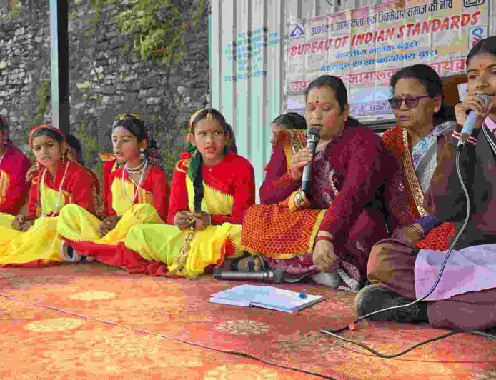 लोक संस्कृति के रंग में रंगी इंद्रमणि बडोनी जयंती, पीएम श्री राजकीय इंटर कॉलेज बागेश्वर में भव्य आयोजन