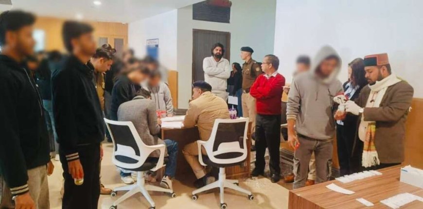 देहरादून: ड्रग्स के विरूद्ध जिला प्रशासन का एक्शन जारी, आज 150 छात्र/छात्राओं की रैंडम टेस्टिंग