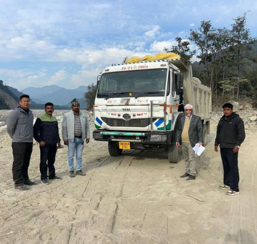 अवैध खनन के खिलाफ प्रशासन सख्त, तहसील क्षेत्र में व्यापक कार्रवाई, JCB और डंपर सीज