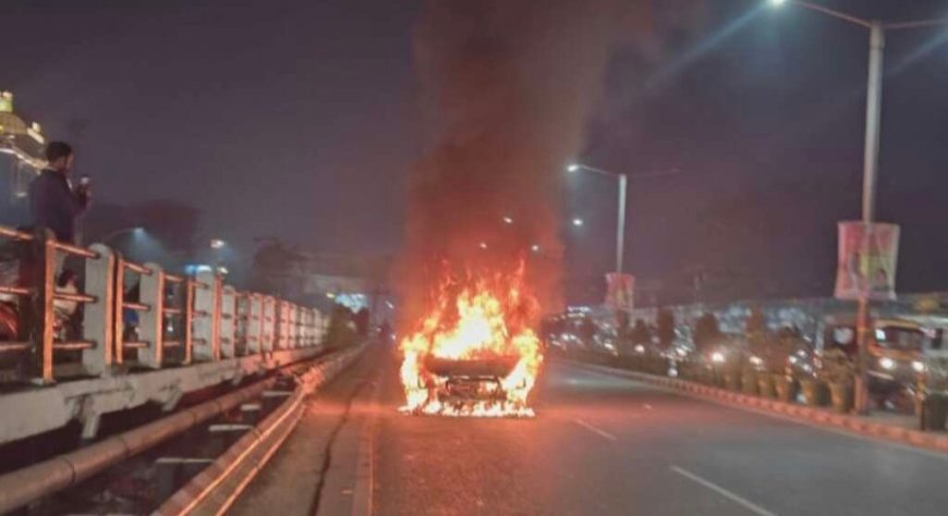 Uttarakhand: चलती कार बनी आग का गोला , इस हादसे में बाल- बाल बचे चार युवक