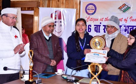 बागेश्वर में 16वें राष्ट्रीय मतदाता दिवस पर आयोजित हुआ विशेष जागरूकता कार्यक्रम