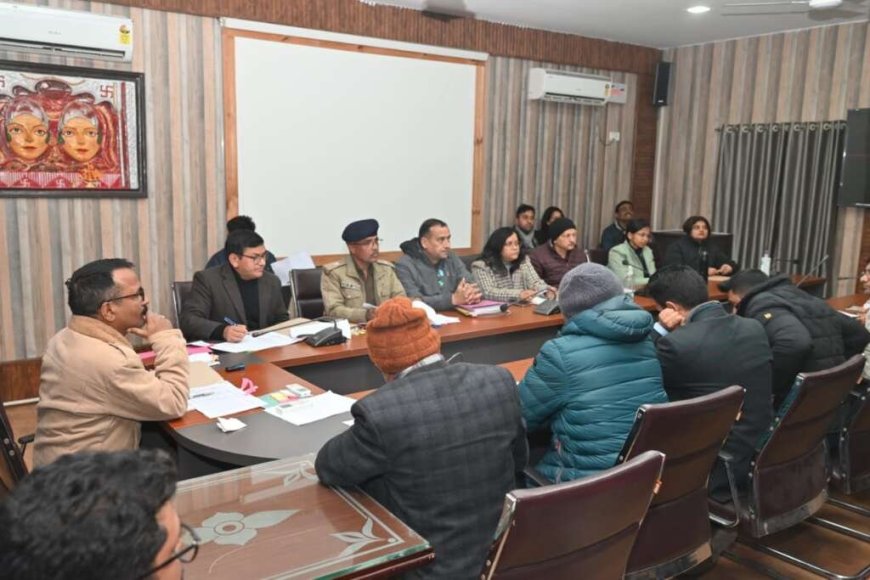हल्द्वानी: सीएम हेल्पलाइन मामलों का त्वरित निस्तारण हो, जिलाधिकारी ने समीक्षा कर दिए आवश्यक निर्देश