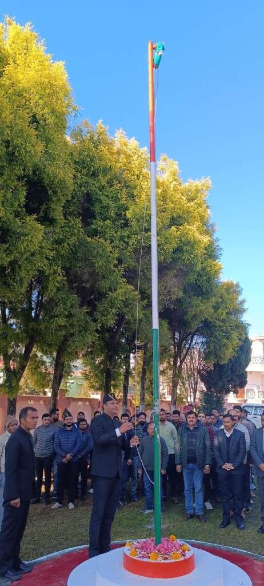चंपावत: 77वाँ गणतंत्र दिवस जनपद में हर्षोल्लास एवं गरिमामय वातावरण में मनाया गया