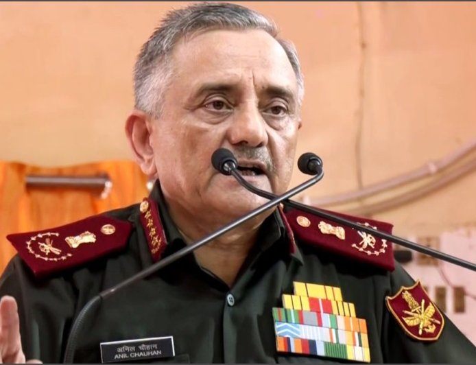 सीडीएस अनिल चौहान का उत्तराखंड दौरा: जानिए क्यों यह छात्रों के लिए है बेहद खास