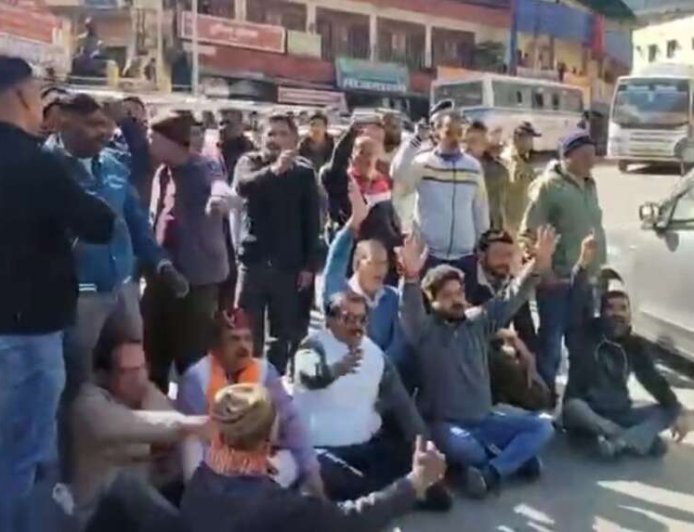 भवाली की घटना का डेमोग्राफिक बदलाव से संबंध, सांसद ने डीएम को किया फोन !