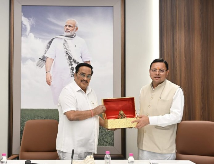 उत्तराखंड: गंगा स्वच्छता और महाकुंभ पर बड़ा प्लान, CM धामी ने केंद्रीय मंत्री से मुलाकात