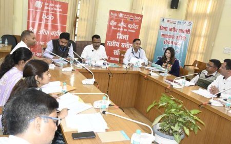 हल्द्वानी: किसानों व पशुपालकों को ऋण देने में सकारात्मक रवैया अपनाएं बैंक — डीएम