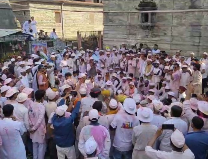 ऐतिहासक है बाबा बागनाथ की होली, 100 गांव के लोग होते हैं जमा, हजारों होल्यारों करते हैं सामूहिक गायन