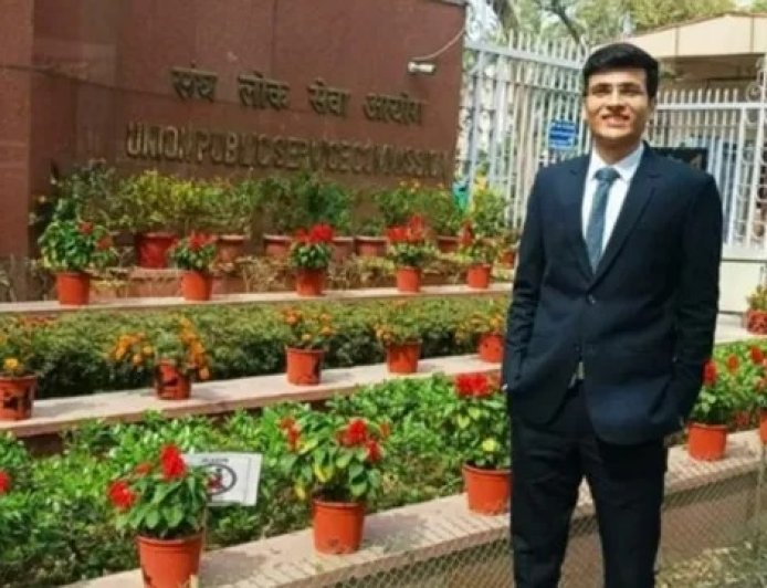 चंपावत बाराकोट के अनुज पंत को बधाई, देश भर में 69वीं रैंक और UPSC किया CLEAR