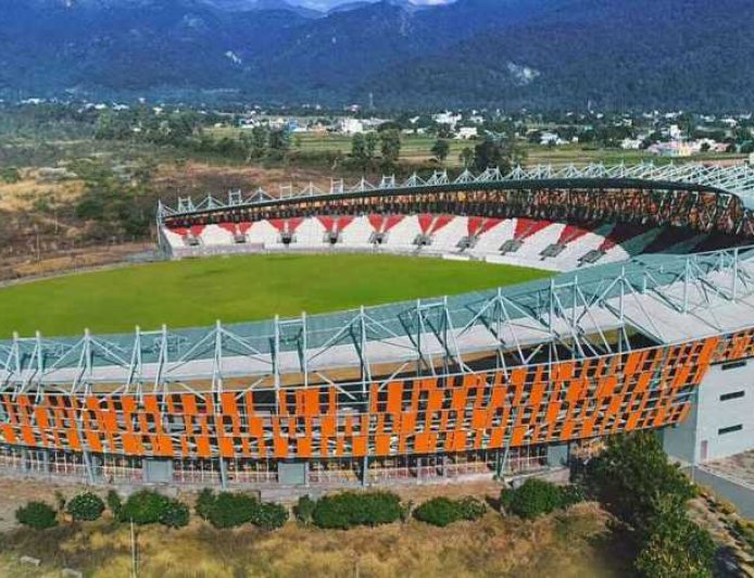 हल्द्वानी इंटरनेशनल स्टेडियम में क्रिकेट लीग, पुलिस का ट्रैफिक डायवर्जन प्लान लागू