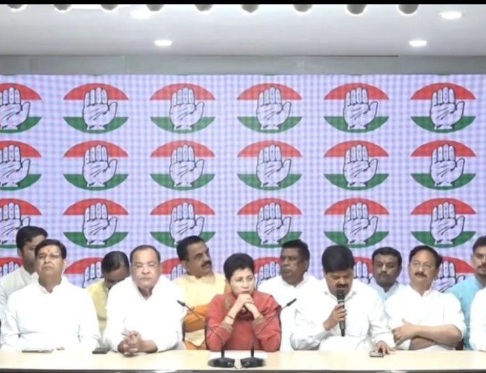 देहरादून :(बड़ी खबर) दिल्ली जाकर 3 पूर्व विधायक, पूर्व मेयर, पूर्व ब्लॉक प्रमुख और चैयरमैन सहित 6 बड़े नेता कांग्रेस में शामिल