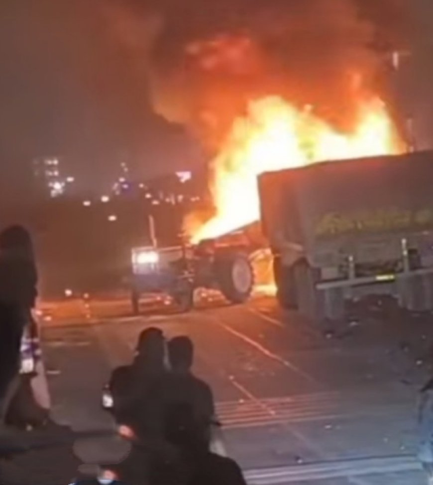 हरिद्वार मोतीचूर फ्लाईओवर पर तेज रफ्तार के कारण फ्लाईओवर पर कई गाड़ियां आपस में टकरा गई। टक्कर इतनी भीषण हुई कि वाहनो में आग लग गयी।