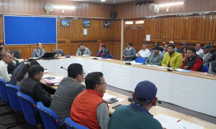 चंपावत: जिला सैनिक कल्याण परिषद की बैठक सम्पन्न, भूतपूर्व सैनिकों की समस्याओं के त्वरित समाधान के निर्देश