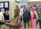 रुद्रप्रयाग पुलिस की उत्कृष्ठ सेवा: केदारनाथ यात्रा में नगदी से भरा बैग लौटाया, बिछड़े श्रद्धालुओं को मिलवाया
