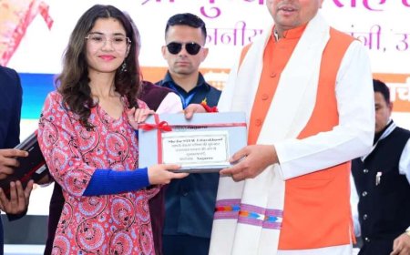 चम्पावत में CM धामी ने दिया बेटियों के लिए बड़ा तोहफा: पैसे और लैपटॉप, जानिए योजना!