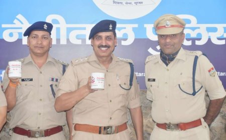 नैनीताल: नए Dy. SP बने उमेश कुमार मलिक और वेद प्रकाश भट्ट, SSP की गरिमामय अलंकरण समारोह