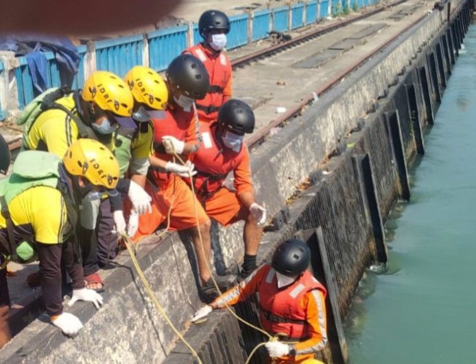 उत्तराखंड के चीला बैराज में खोजी गईं दो लाशें, SDRF ने की कार्रवाई