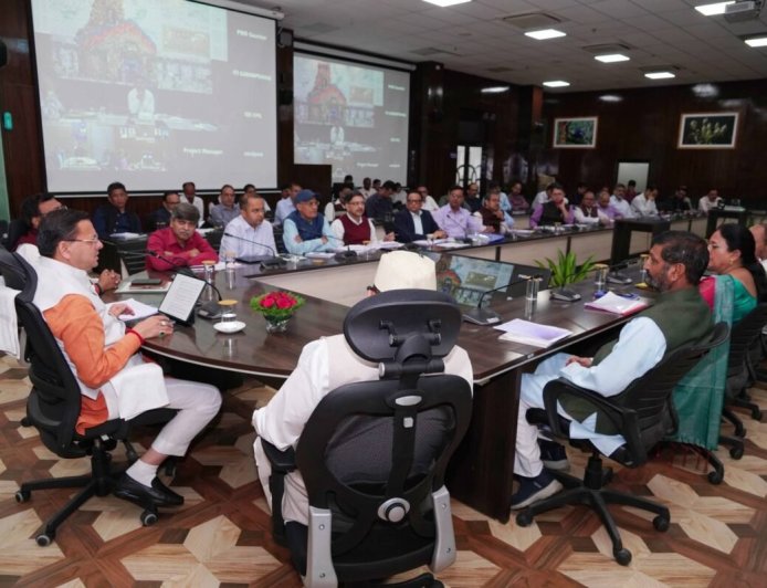 उत्तराखंड: सीएम धामी सख्त; विकास कार्यों में देरी पर होगी कार्रवाई