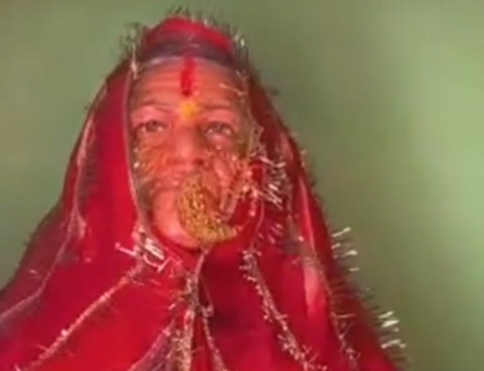 उत्तराखंड: दिवंगत पत्नी की याद में बुजुर्ग ने बनवाया मंदिर, रोज करते हैं पूजा