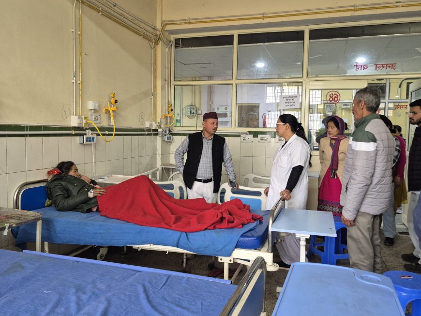 पूर्व विधायक ललित फर्स्वाण ने जिला अस्पताल की व्यवस्थाओं पर उठाए सवाल, सरकार को किया कठघरे में