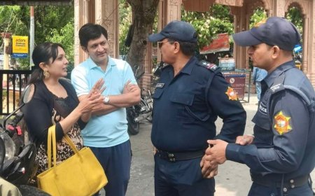 नैनीताल पुलिस की ईमानदारी: खोया मोबाइल और नकदी लौटाने वाली घटना
