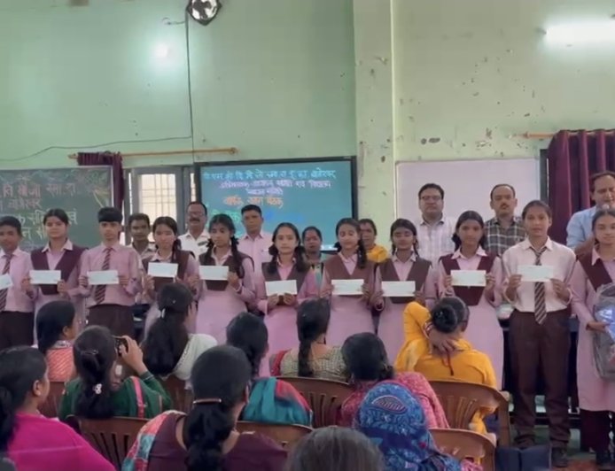 बागेश्वर: पीएम श्री इंटर कॉलेज में नई समितियों का गठन, शैक्षिक गुणवत्ता पर चर्चा
