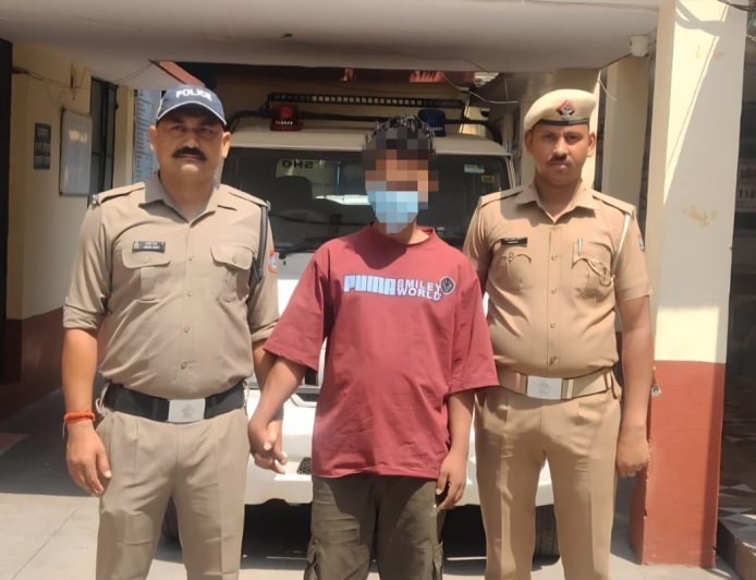 उत्तराखंड पुलिस ने "ऑपरेशन प्रहार" के तहत युवक को 103.22 ग्राम चरस के साथ किया गिरफ्तार