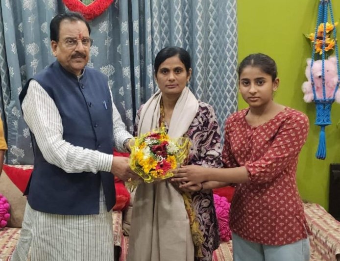 उत्तराखंड: सांसद अजय भट्ट ने वीरांगना भावना गोस्वामी से की मुलाकात, सम्मान और भरोसे की दी पुष्टी