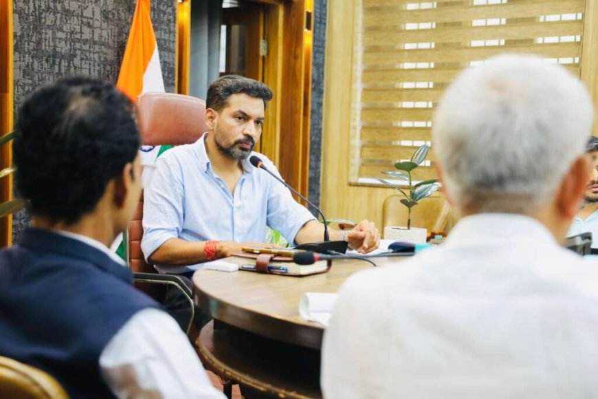 देहरादून: मतदाता सत्यापन अभियान में अद्भुत प्रगति, 98.22% गणना प्रपत्र वितरित