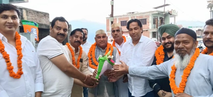 अल्मोड़ा में भाजपा अल्पसंख्यक मोर्चा का ‘12 साल बेमिसाल’ आयोजन, दिखी विजयी यात्रा