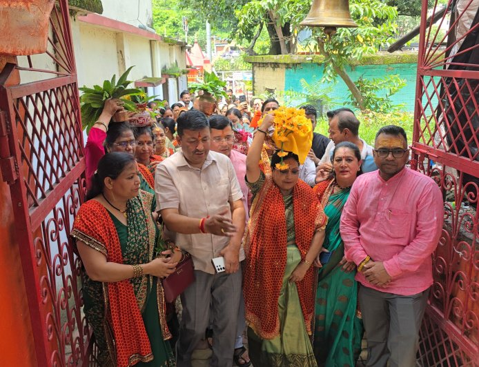समरसता संकल्प कलश यात्रा: वाराणसी की पवित्र मिट्टी बागेश्वर में हुई स्वागत