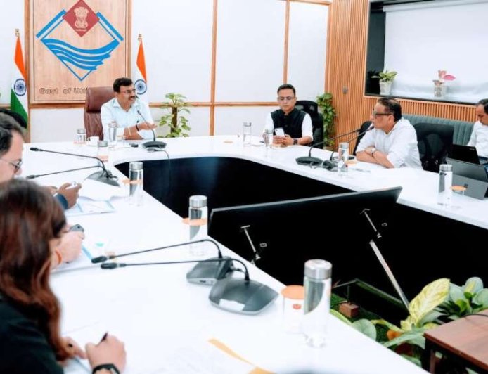 उत्तराखंड में राजस्व वृद्धि: AI की मदद से टैक्स चोरी पर लगेगा शिकंजा, विभागों के डेटा का होगा इंटीग्रेशन